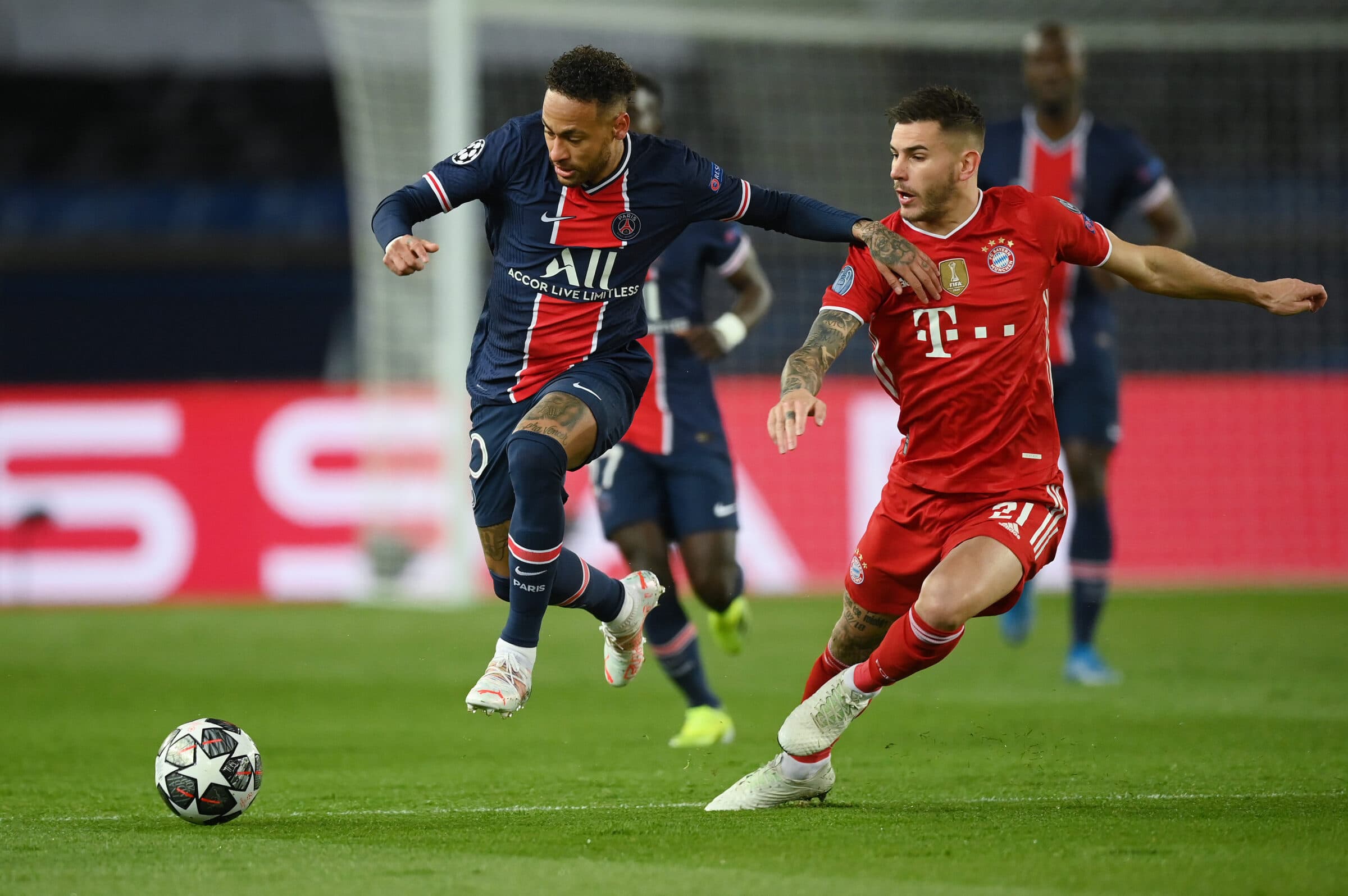 PSG e Bayern se enfrentam pela Champions League