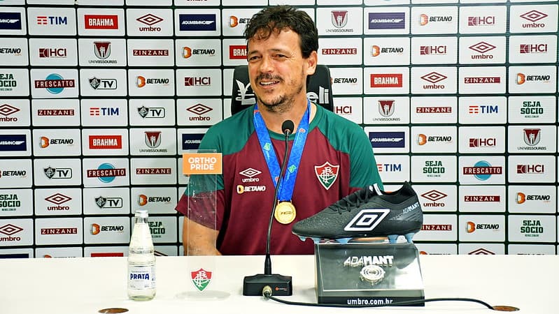 Fernando Diniz fala sobre Vitor Pereira e escalação do Flamengo