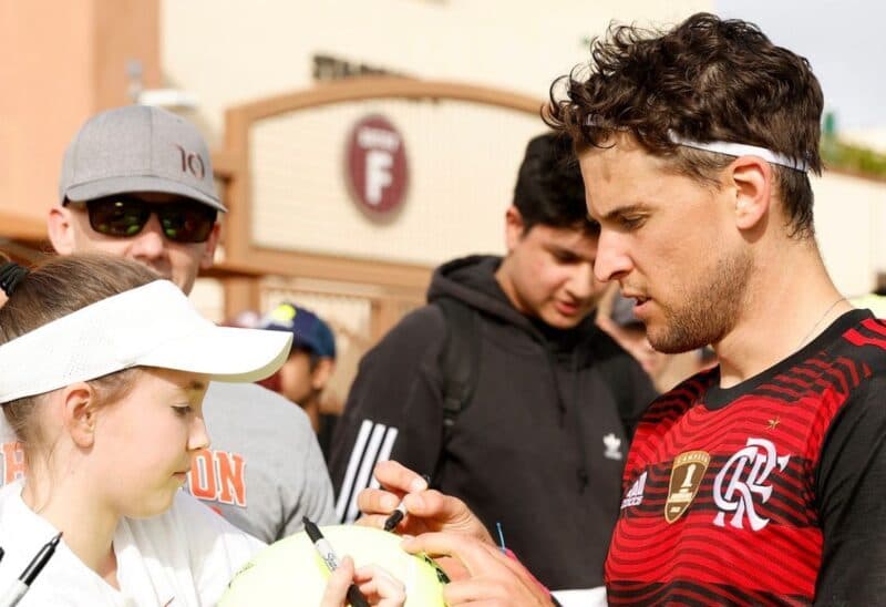 Dominic Thiem com a camisa do Flamengo