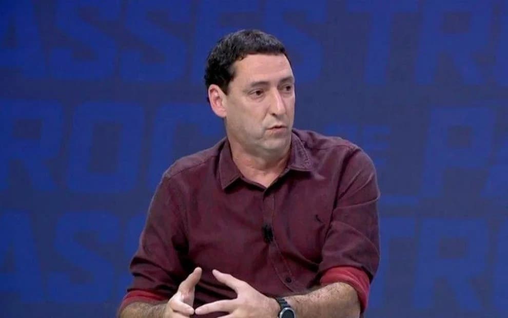 PVC falando sobre arbitragem de Flamengo e Bragantino pelo Brasileirão