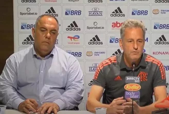 Marcos Braz e Rodolfo Landim falam com jornalistas em coletiva de imprensa no Flamengo