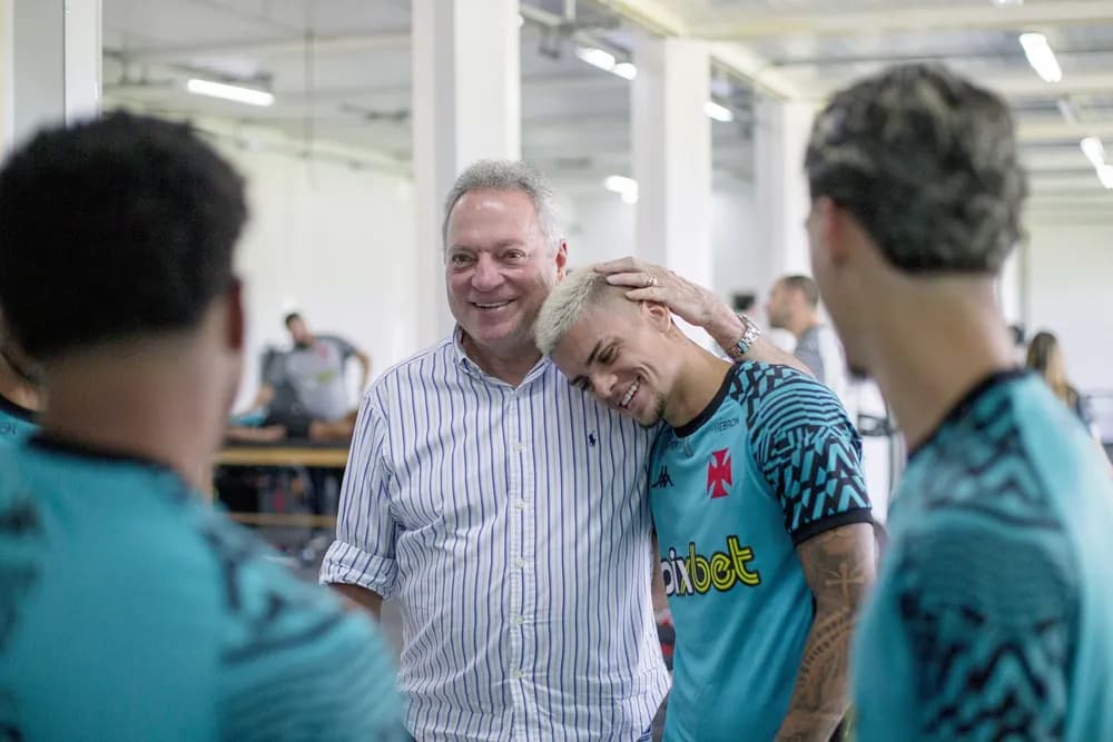 Abel Braga afirma que o Vasco 'engoliu' o Flamengo na semifinal do Carioca