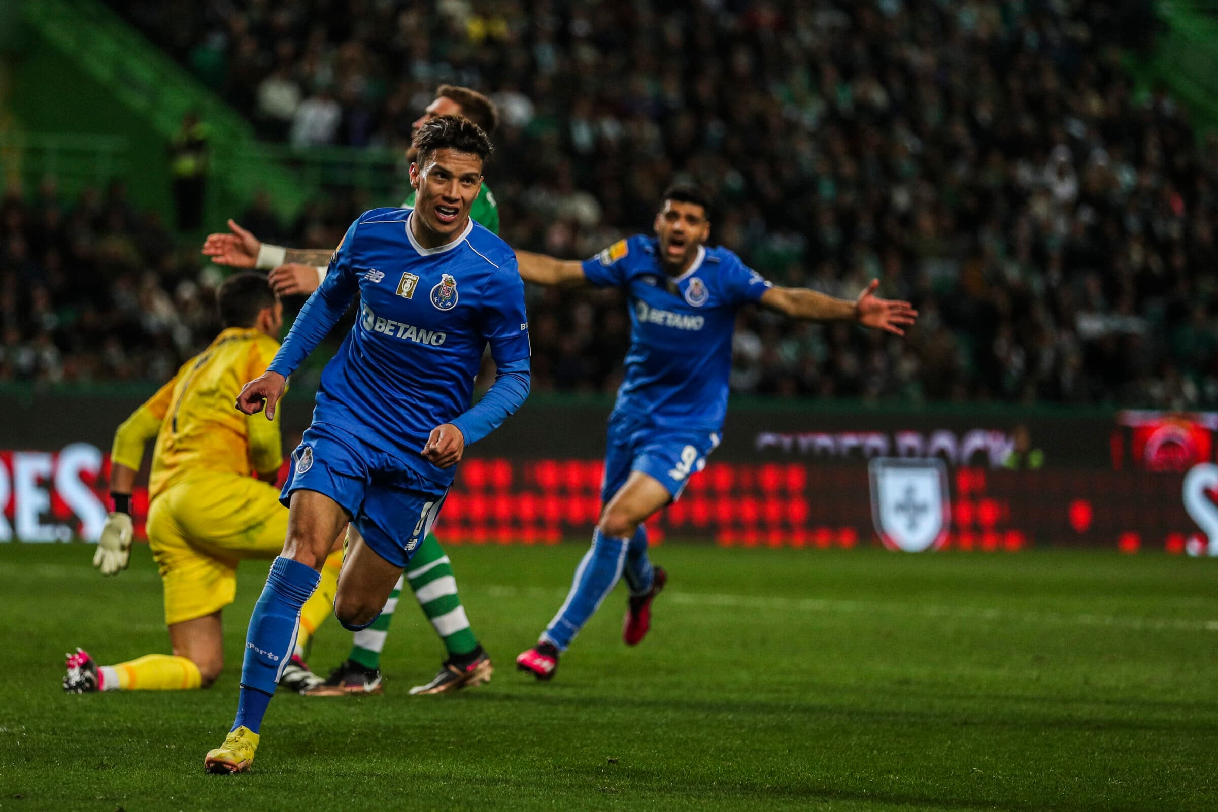 Matheus Uribe na mira do Flamengo