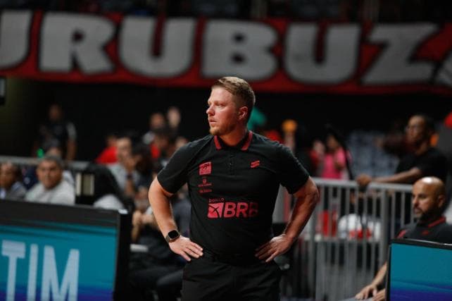 Gustavo De Conti cita trabalho de Vitor Pereira em classificação na Champions