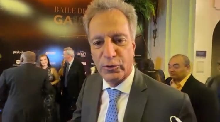 Landim evita falar de Vitor Pereira, mas reforça confiança no trabalho