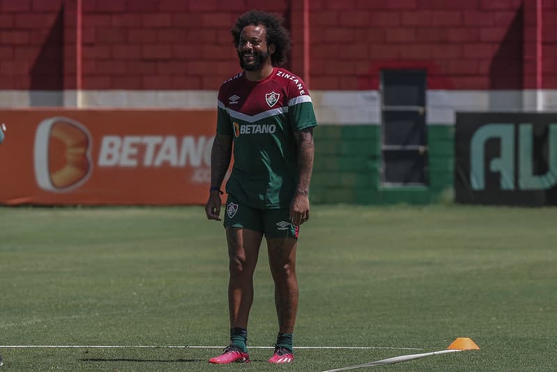 Fluminense define se Marcelo vai ser titular na final do Carioca
