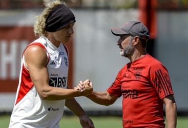 'Não quis David Luiz e uma série de jogadores no Flamengo', empresário revela bastidores de Vitor Pereira