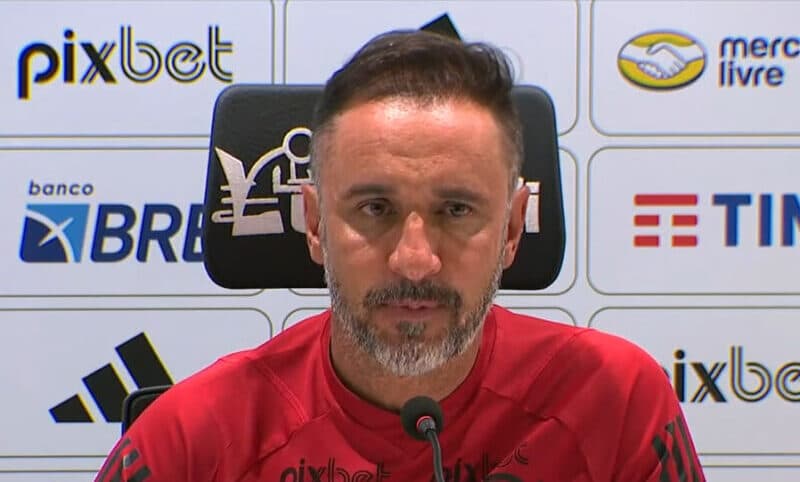 Vitor Pereira em coletiva do Flamengo