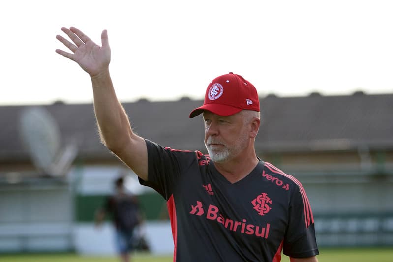 Mano Menezes, treinador do Internaiconal