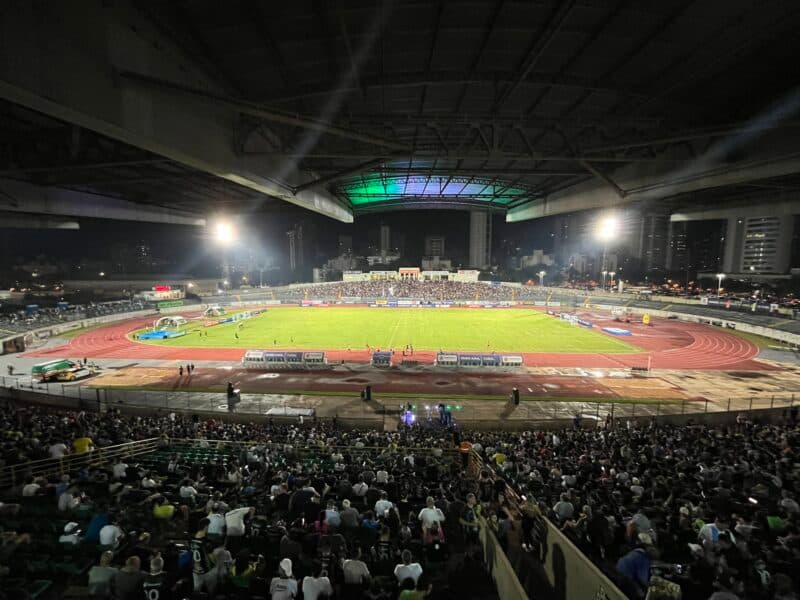 Estádio do Maringá; ingressos para jogo contra o Flamengo pela Copa do Brasil está esgotados