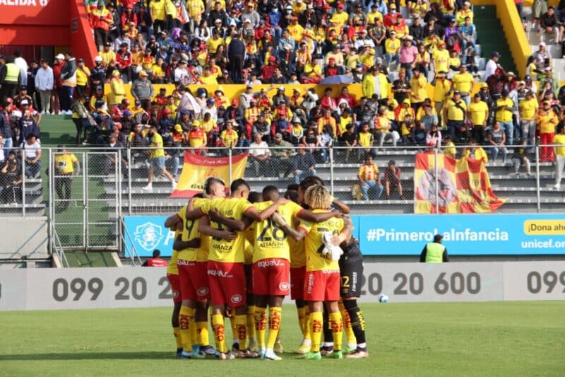 Aucas e Flamengo se enfrentam na Libertadores