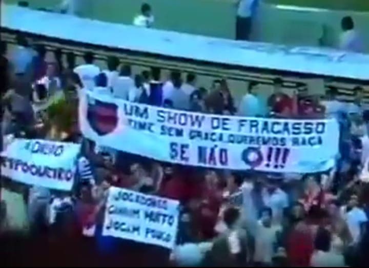Torcida do Flamengo protesta em 1983