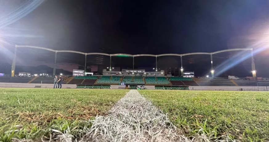 estádio do maringá flamengo