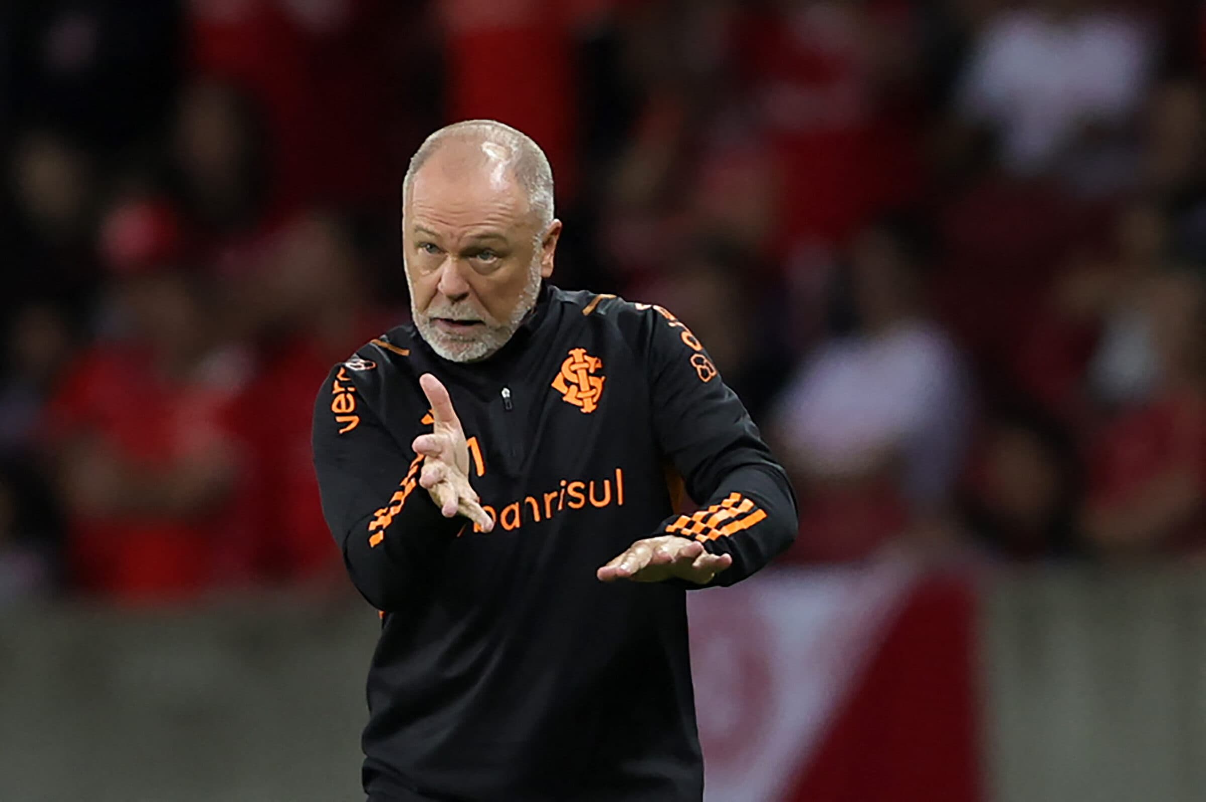 Mano Menezes fala sobre Flamengo e Jorge Sampaoli