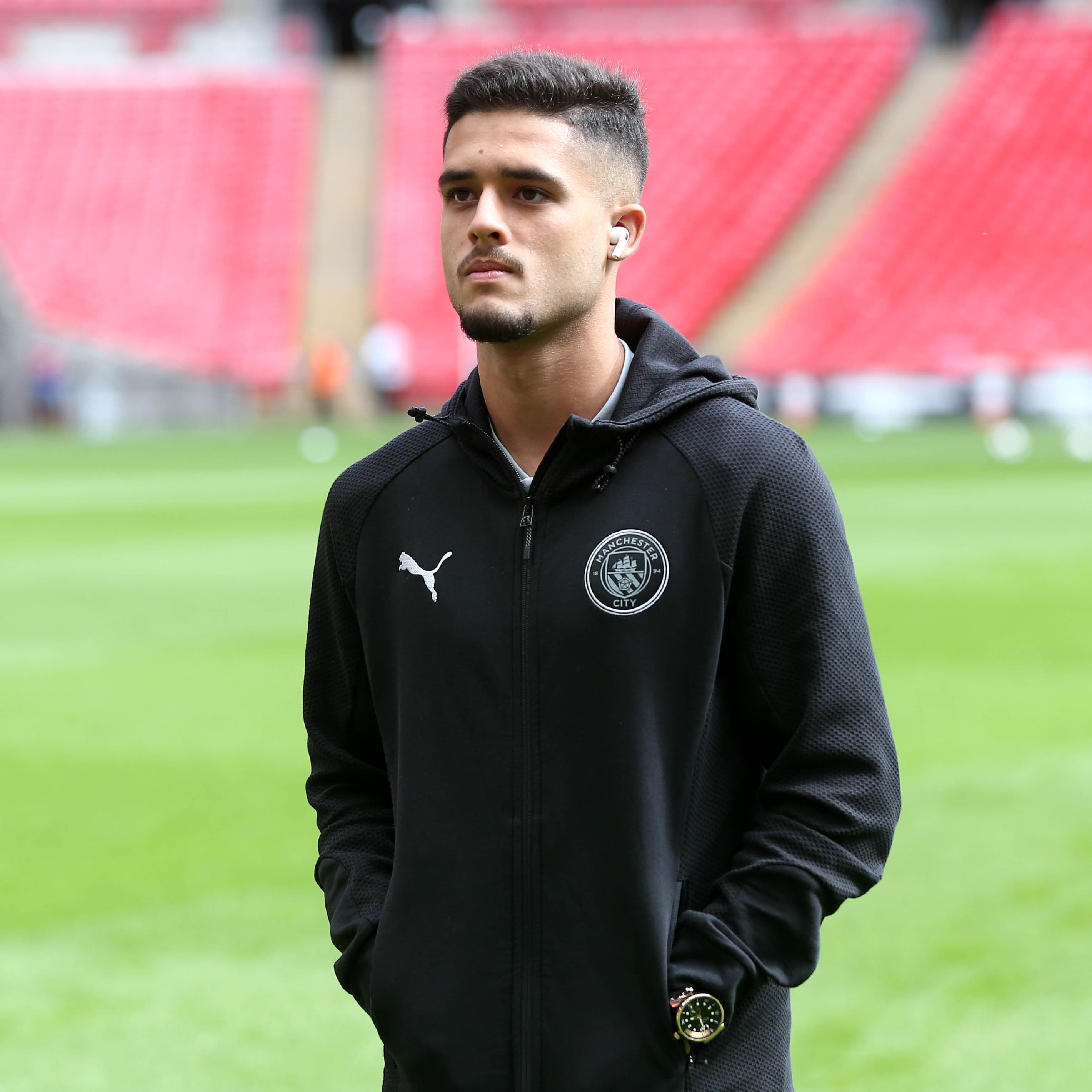 yan couto no flamengo manchester city