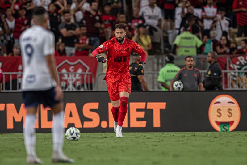 Matheus Cunha foi o maior destaque na opinião dos torcedores que deram notas para o time do Flamengo