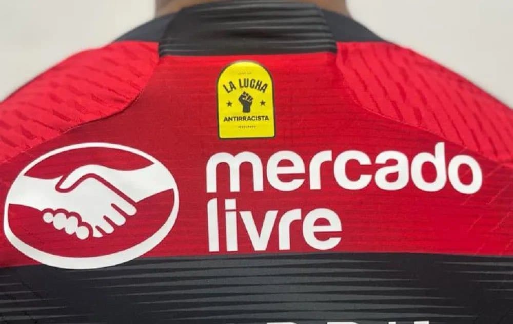 Flamengo vai jogar com patch antirracista no Brasileirão em apoio a Vinícius Junior https://mundorubronegro.com/flamengo/futebol/flamengo-vai-jogar-com-patch-antirracista-no-brasileirao-em-apoio-a-vinicius-junior/