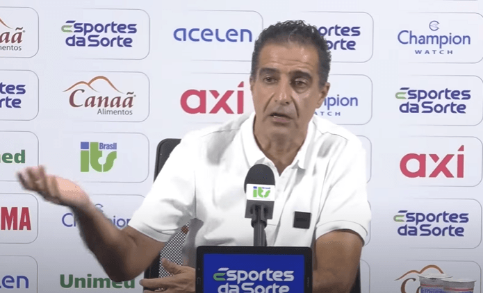 Renato Paiva, técnico do Bahia, dispara contra Gabigol após derrota para o Flamengo