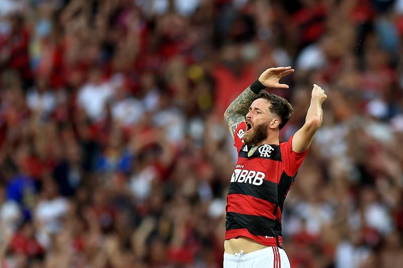 Leo Pereira foi o autor dos dois gols do Flamengo, que perdeu para o Botafogo por 3 a 2