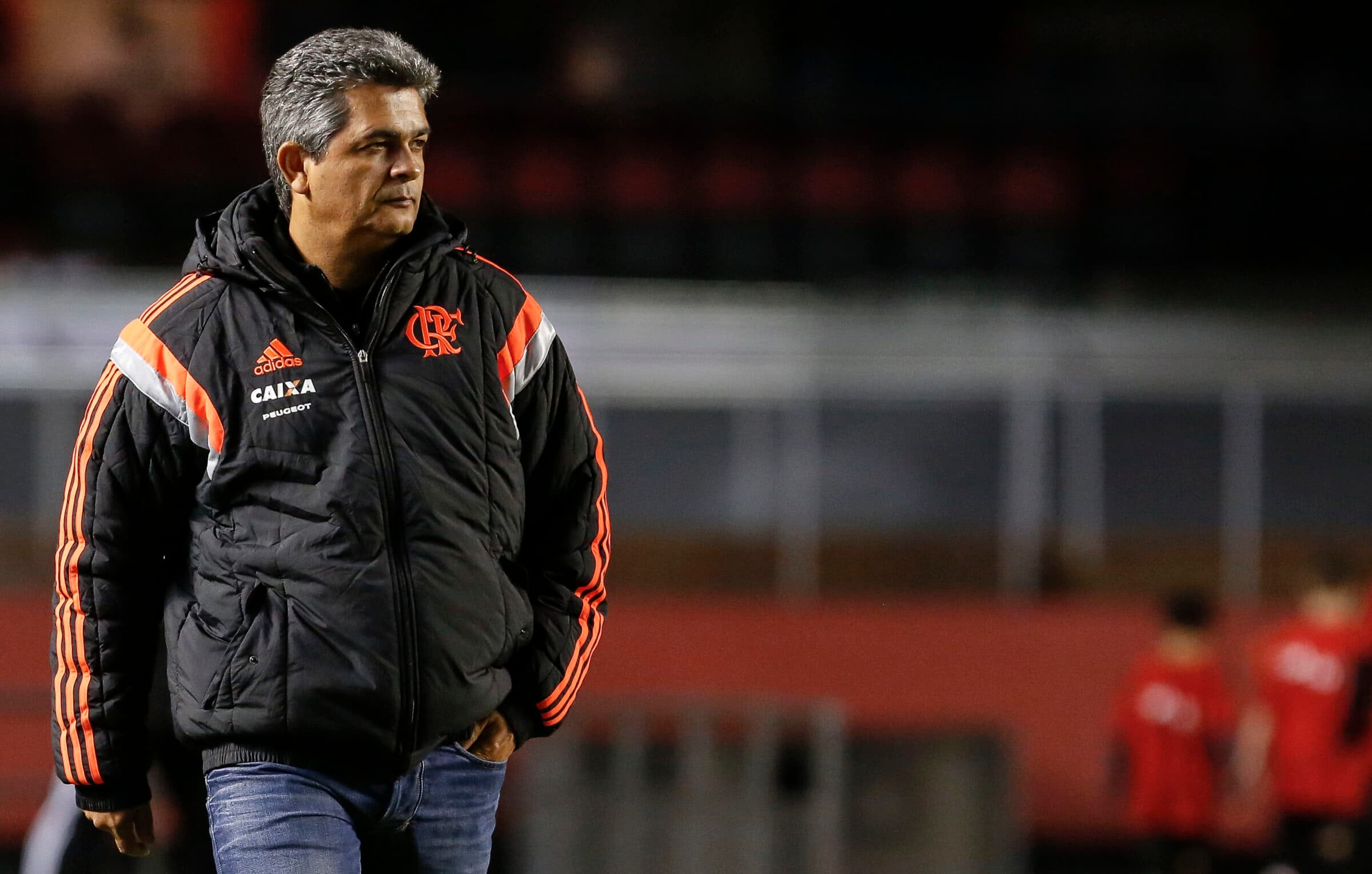 O treinador Ney Franco vê as notícias sobre os esquemas envolvendo apostas esportivas como uma 'porrada no estômago'