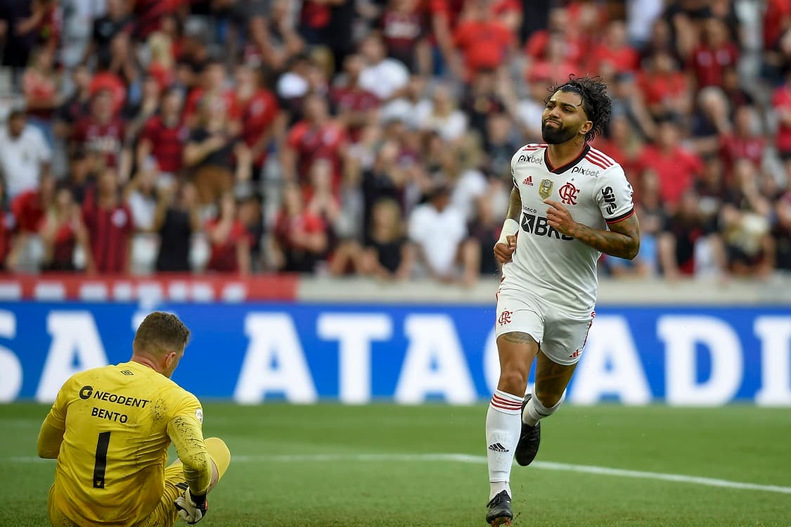 Bento responde Gabigol após provocações do ídolo rubro-negro