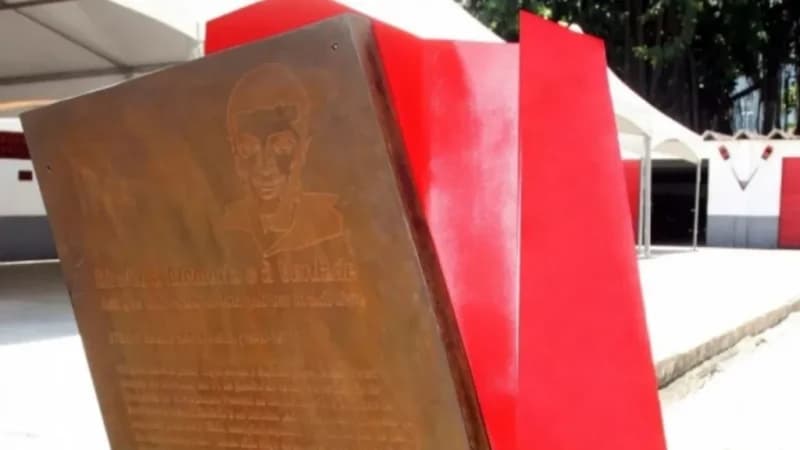 O MPF estipula prazo para Flamengo explicar sobre paradeiro da placa em memória ao remador Stuart Angel, morto pela ditadura militar