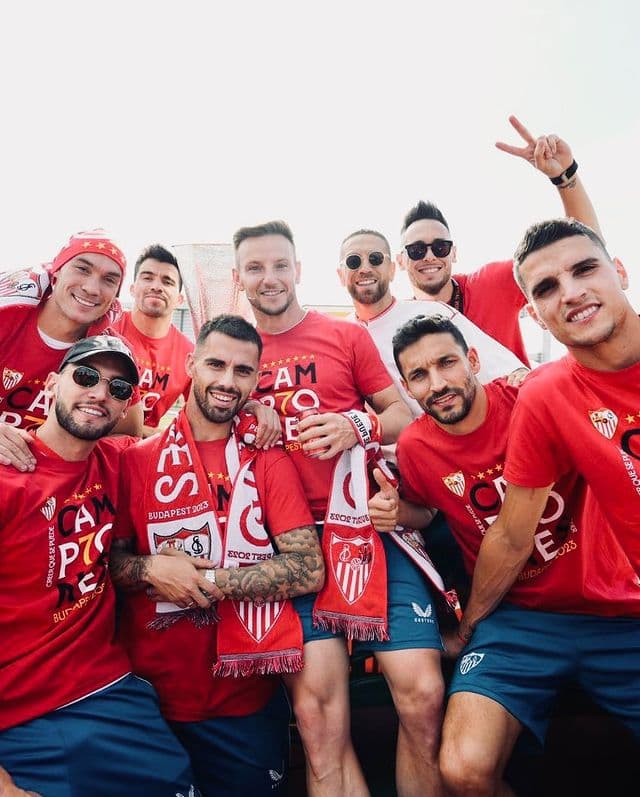 Jogadores do Sevilla e da Premier League vão ao Maracanã assistir Flamengo na Libertadores