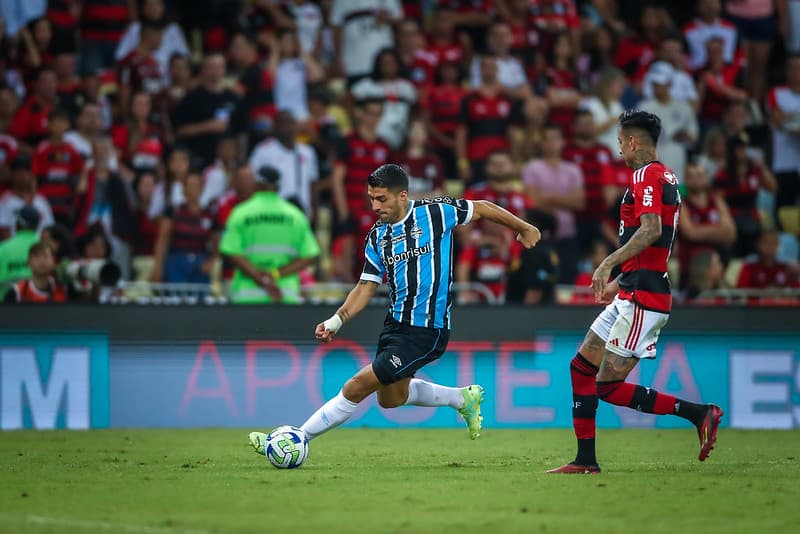 O atacante Luis Suárez, do Grêmio, pode ter feito a última partida de sua carreira contra o Flamengo, pelo Brasileirão