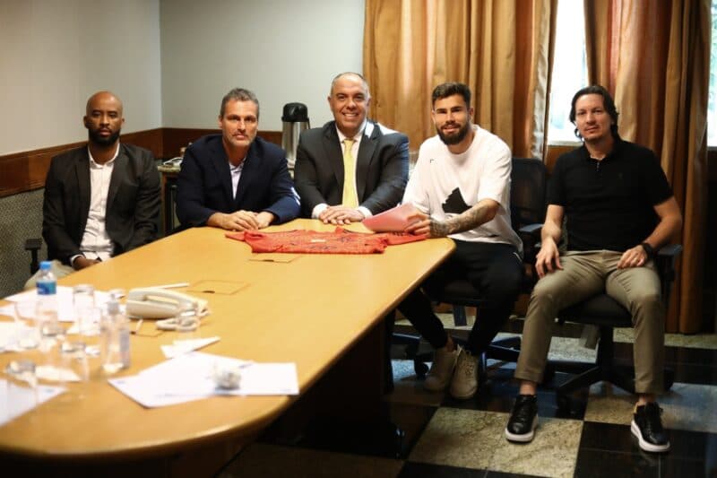 Matheus Cunha do Flamengo acerta renovação