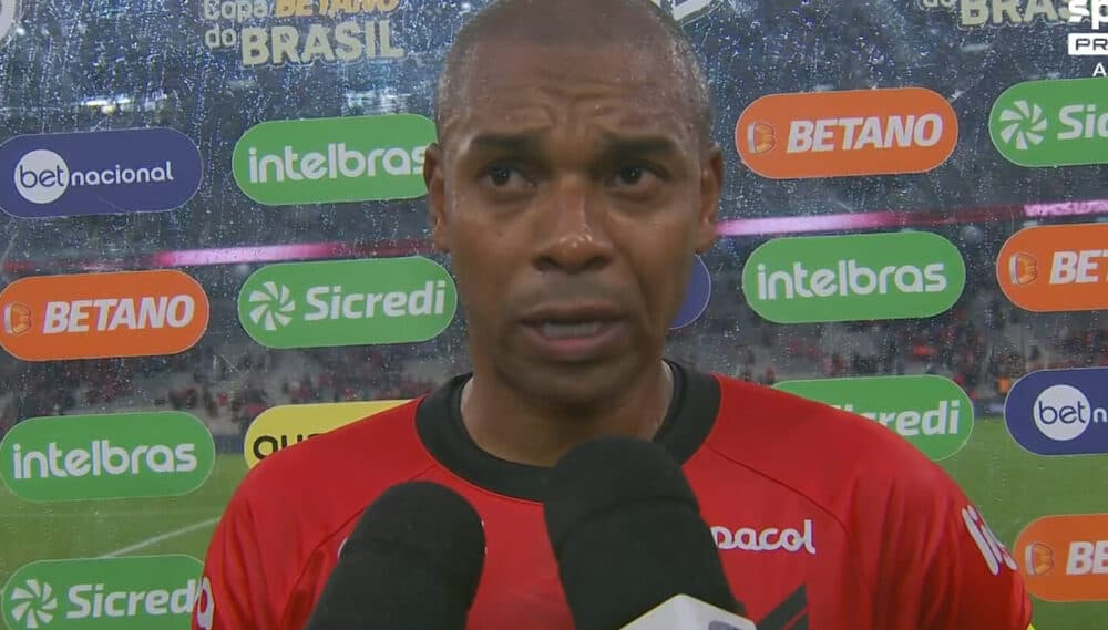 fernandinho flamengo athletico-pr