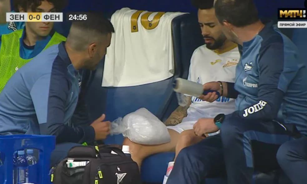 Claudinho recebe atendimento após deixar jogo do Zenit lesionado; Flamengo deseja contratação do atleta