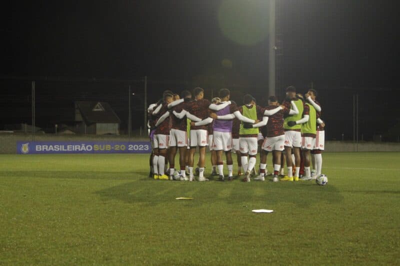Tim Sub-20 do Flamengo; equipe sub-20 do Mengão venceu o Santos no jogo de ida das semifinais do Brasileirão Sub-20