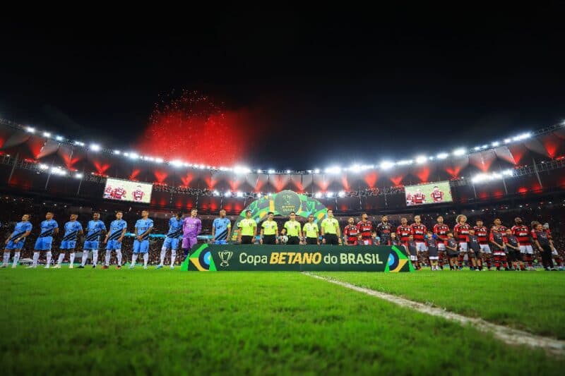 Onde assistir e provável escalação de Flamengo x Athletico-PR pela Copa do Brasil
