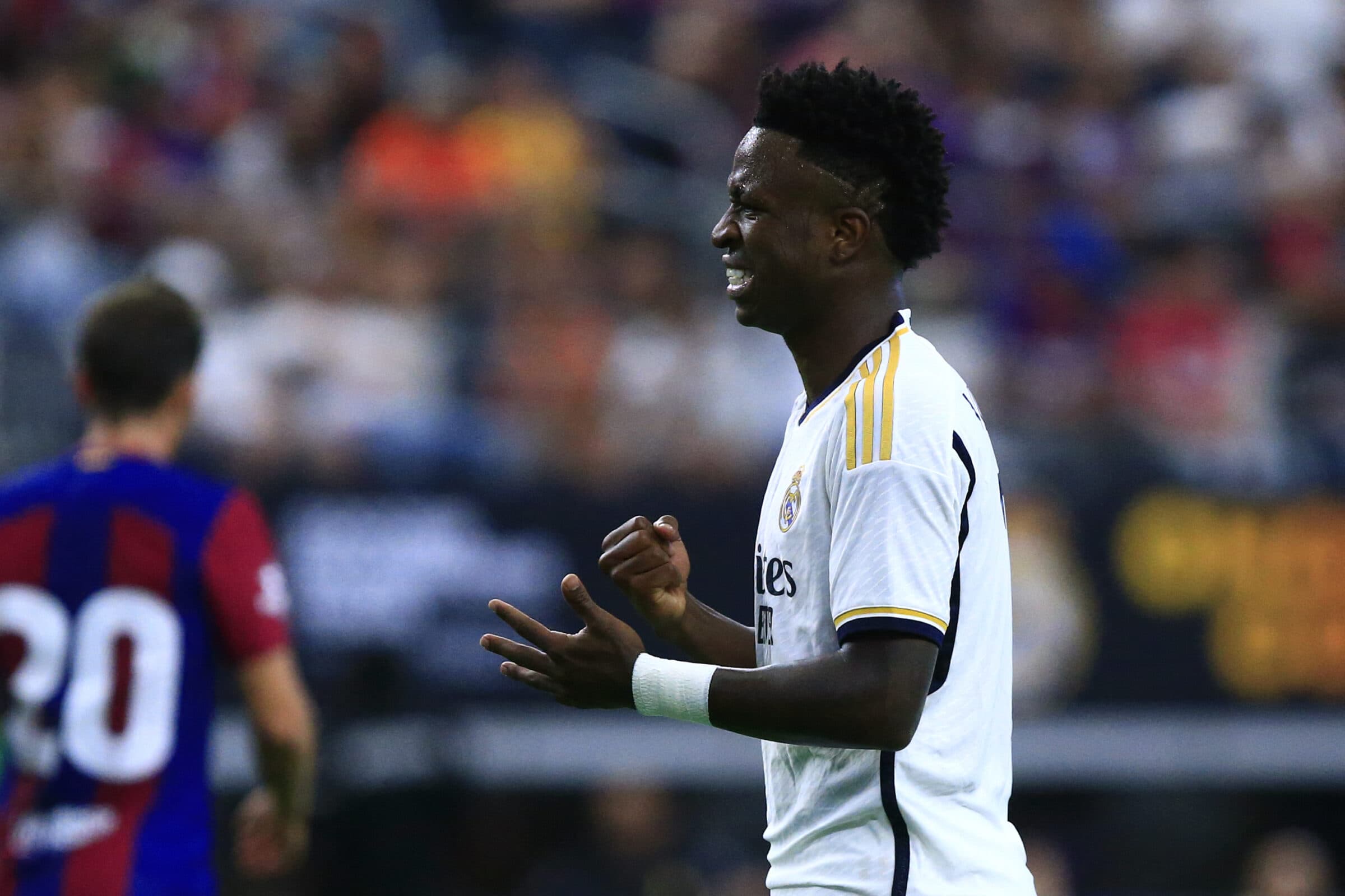 Vini Jr, ex-Flamengo, perdeu pênalti em jogo de Real Madrid e Barcelona