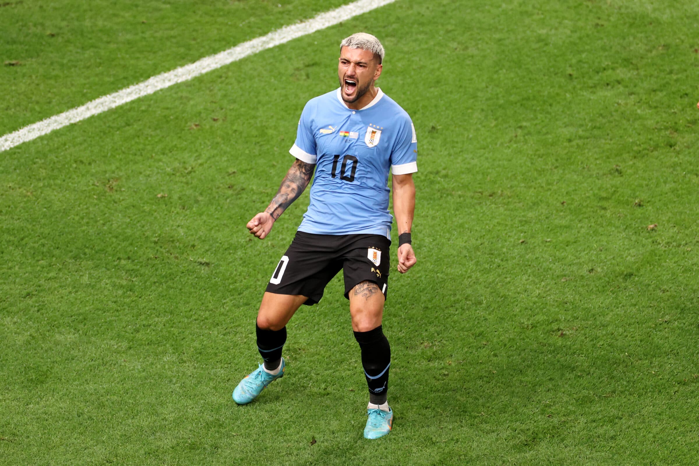 Arrascaeta, meia do Flamengo, confessa sonho de voltar ao futebol do Uruguai