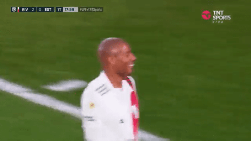 De La Cruz marca golaço pelo River Plate