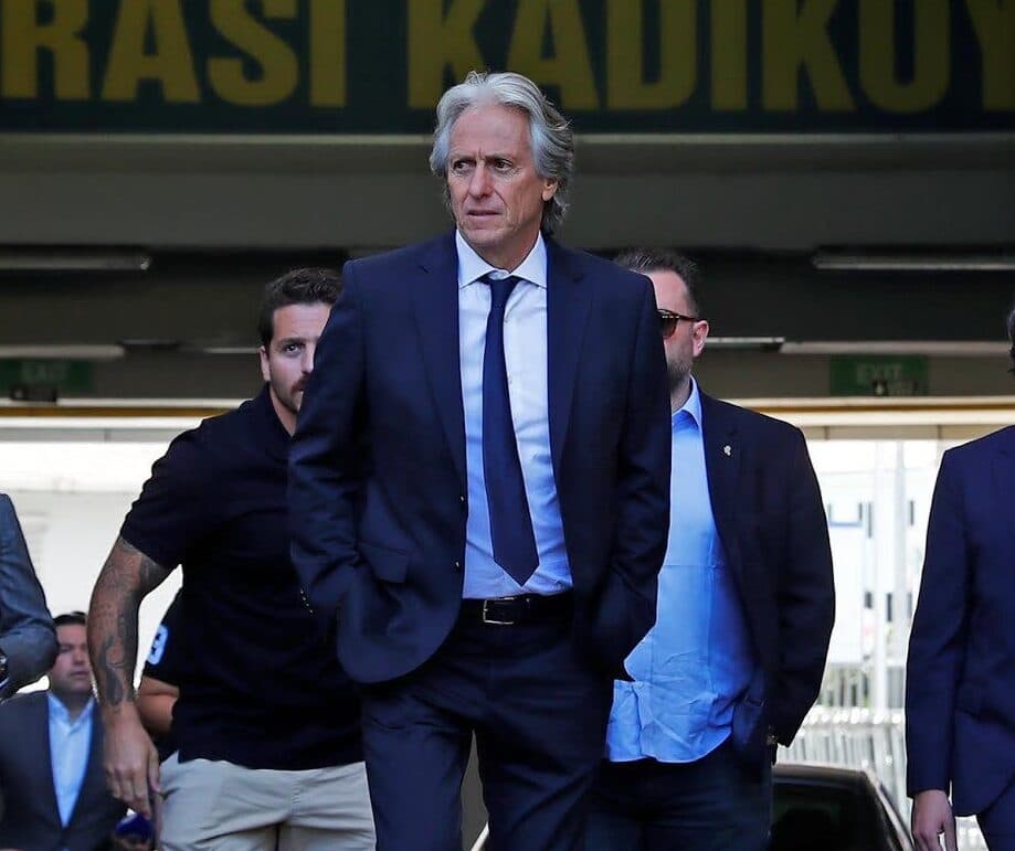 Jorge Jesus exige mudança radical no contrato para assumir Arábia Saudita