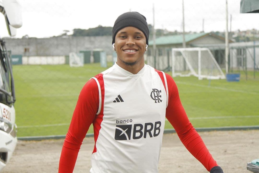 Flamengo acerta venda de atacante para o Fortaleza