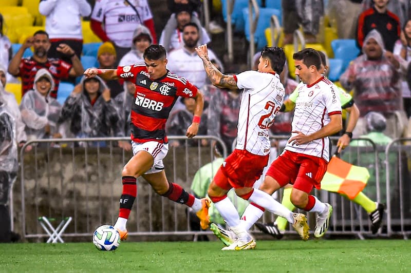 Flamengo e Internacional se enfrentaram no Maracanã; Empate sem gols marca mais um vexame do Flamengo na temporada