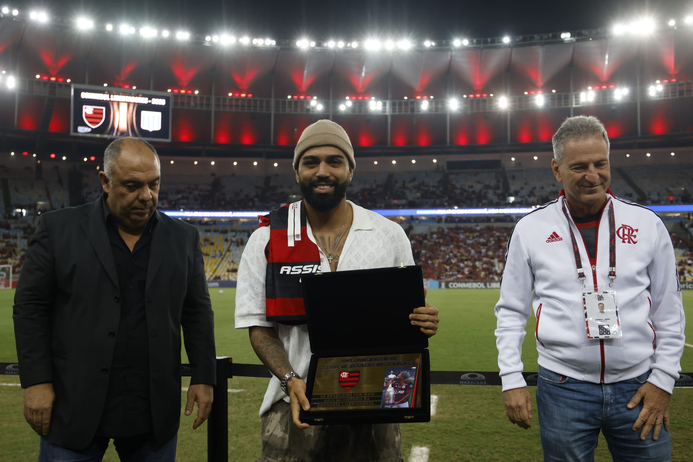 Briga de Gabigol com Braz esfria negociação para um novo vínculo do camisa 10 e diretoria do Flamengo aguarda fim de temporada para resolver