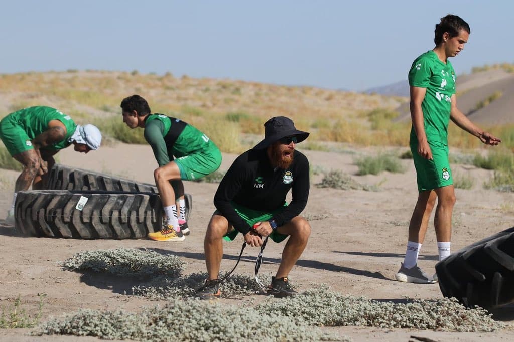Novo preparador físico do Flamengo, Nicolás Maidana colocou seu time para treinar no deserto