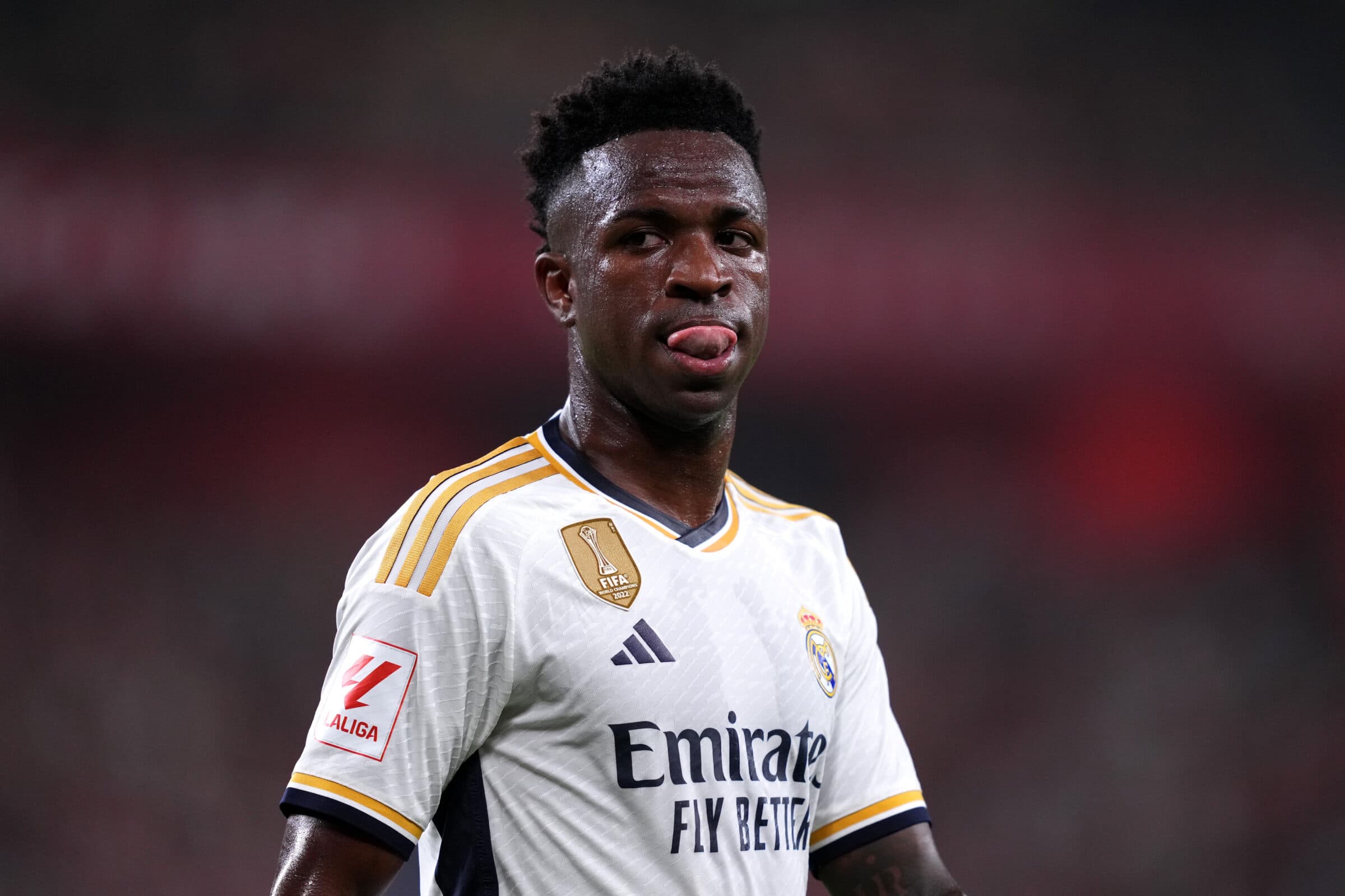 Vinicius Jr muda de posição no Real Madrid com chegada de Jude Bellingham e Ancelotti elogia