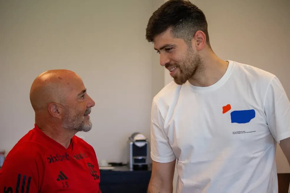 Agustín Rossi ainda não tem minutos no Flamengo de Jorge Sampaoli com Matheus Cunha dominando no gol