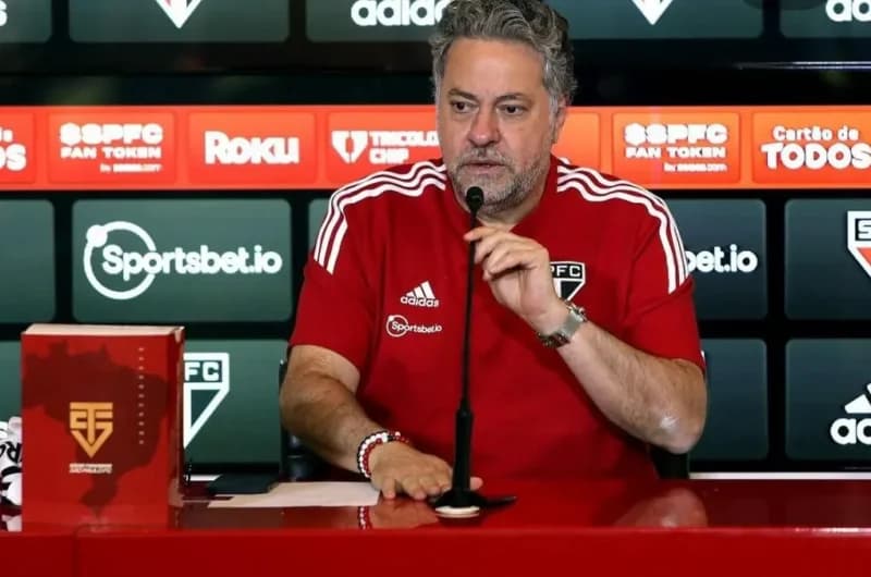 Presidente do São Paulo provoca Flamengo e garante reciprocidade no preço dos ingressos para visitante na final da Copa do Brasil