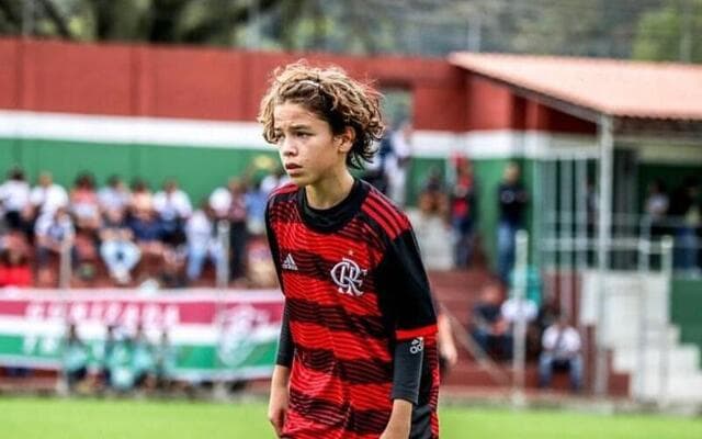 Davi Moura, filho de Diego Ribas, pelo Flamengo