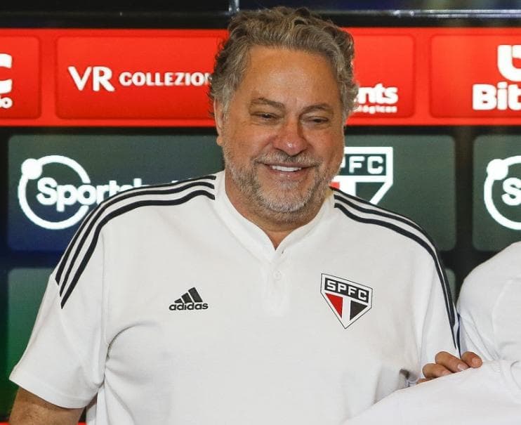 Julio Casares, presidente do São Paulo, está de olho em Bruno Henrique e Everton Ribeiro, do Flamengo, e tentará dupla após final da Copa do Brasil
