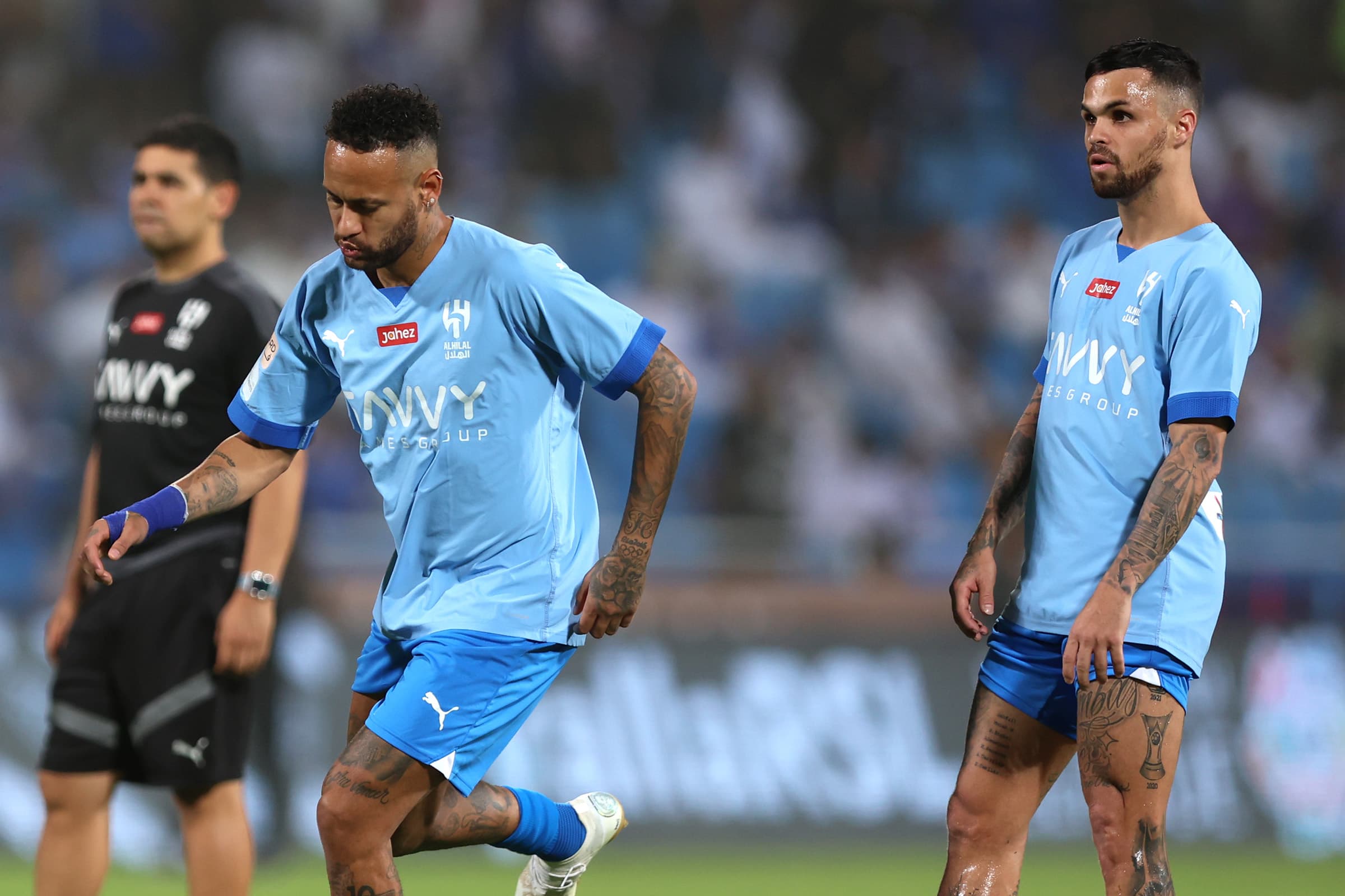 Neymar é o centro das atenções ao estrear com pé direito pelo Al-Hilal, mas Michael cumpre função importante para seguir entre titulares de Jorge Jesus