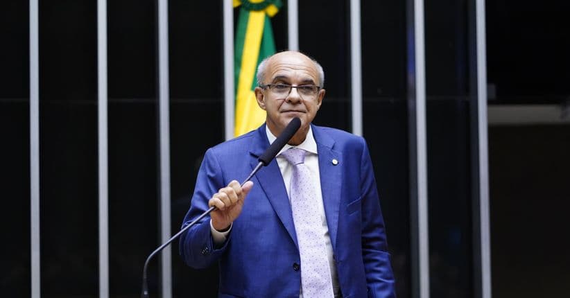 Autores de emenda que podia barrar Bandeira retiraram proposta após confusão em sessão, informa presidente do Conselho Deliberativo