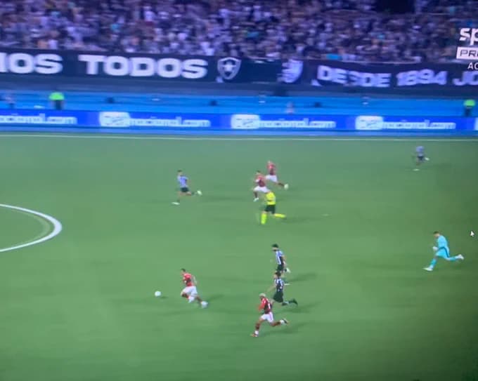 Cebolinha perde contra ataque sem goleiro