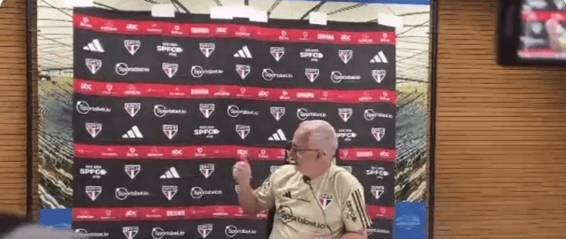 Vaiado após ser substituído por Sampaoli na final da Copa do Brasil, Gabigol foi cumprimentar ex-técnico Dorival após jogo no Maracanã